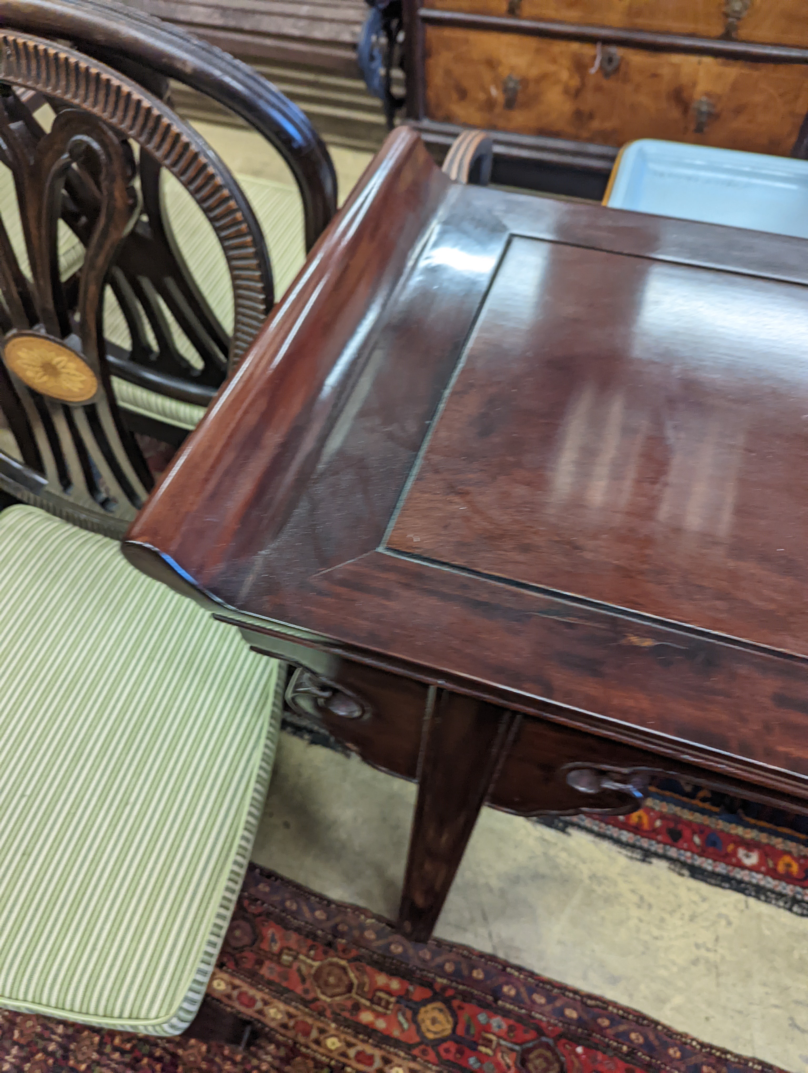 A Chinese hardwood altar table, width 121cm, depth 38cm, height 86cm